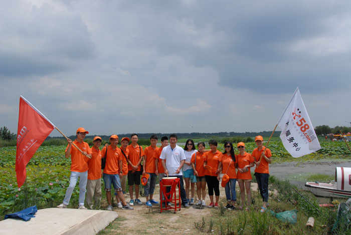 ��ɫ���e(cu��)���ف�һ����Ӱ